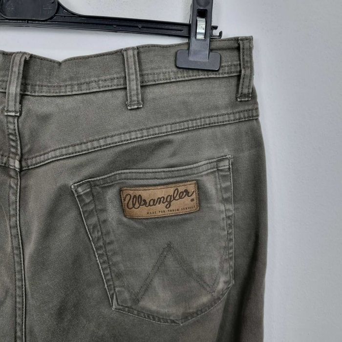 Blugi WRANGLER, model 'Arizona', marime W33 L32