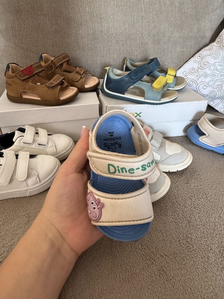Сандали и маратонки 20,21 Geox, Clarks, Crocs, Zara