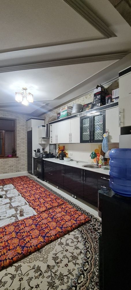 MARKAni oldida 2 xonali yangi dom ijaraga berilardi.