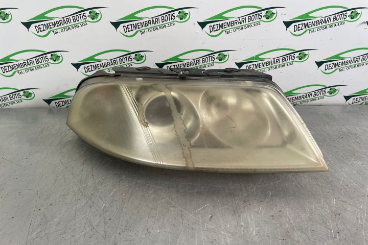 Far dreapta 3B0 941 016 AN BBB Volkswagen VW Passat B5.5 (facelift)