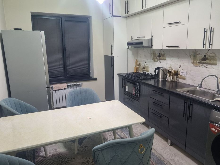 Бунёткор стадиони якин жойда квартира Мирзо Улугбек метро 5 дакика