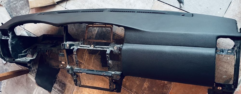 Reparatii/Reconditionari planse bord/borduri auto