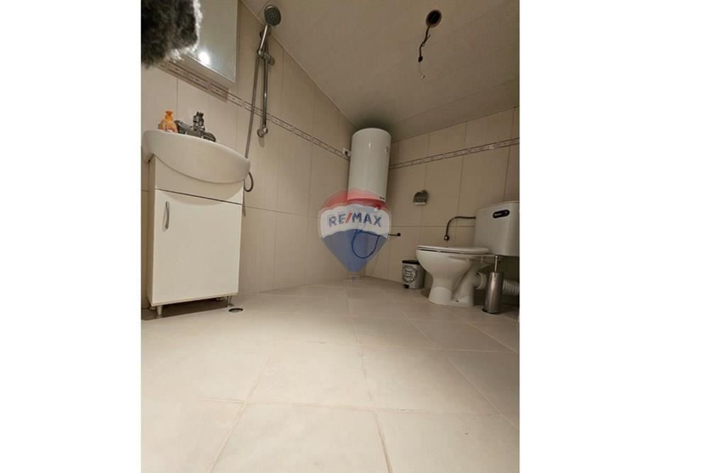 Студио под наем, м-ст Акчелар Д.В 4242