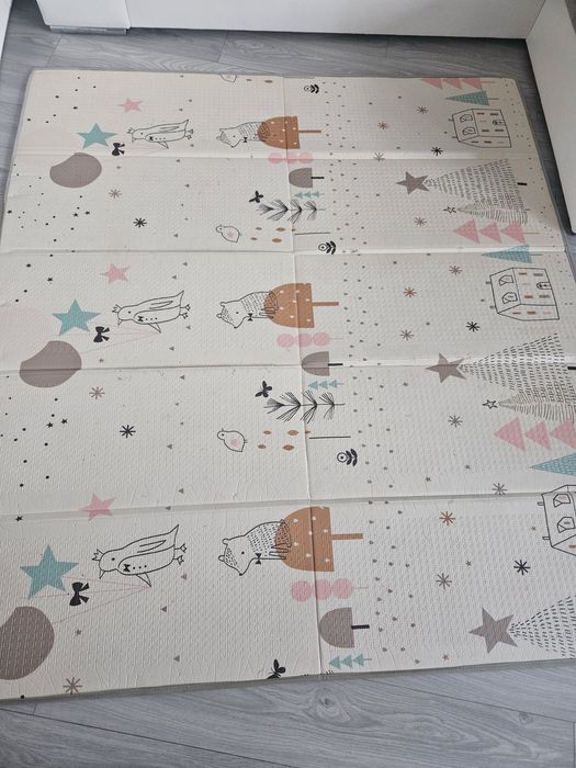 Двулицево детско килимче