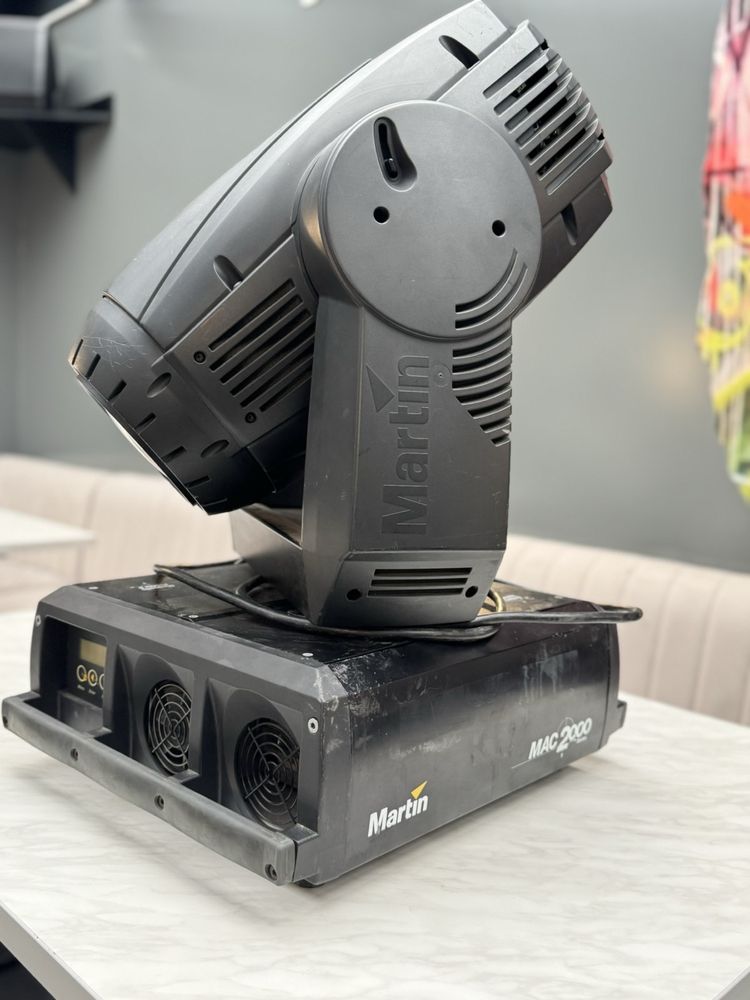 Led - Martin Mac 2000