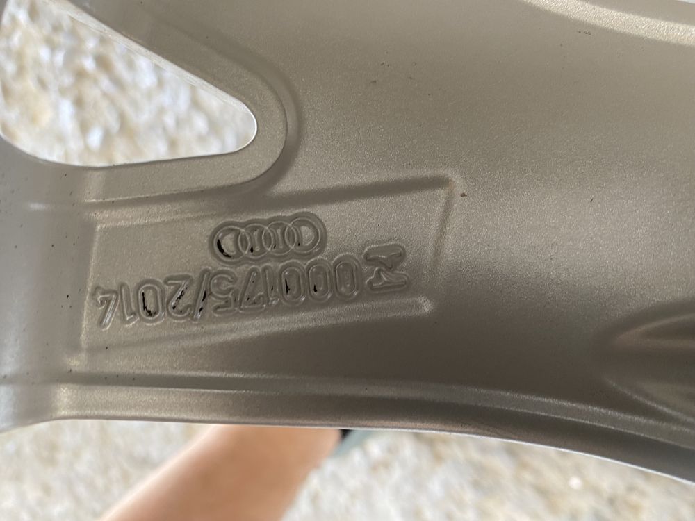 Jante Audi 17 A4 B8 B9 A3 A6 C6 Q3 VAG 5x112