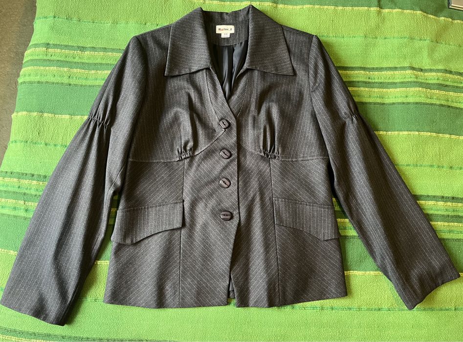 Costum dama 4 piese marimea 44 sacou/vesta/pantaloni/fusta