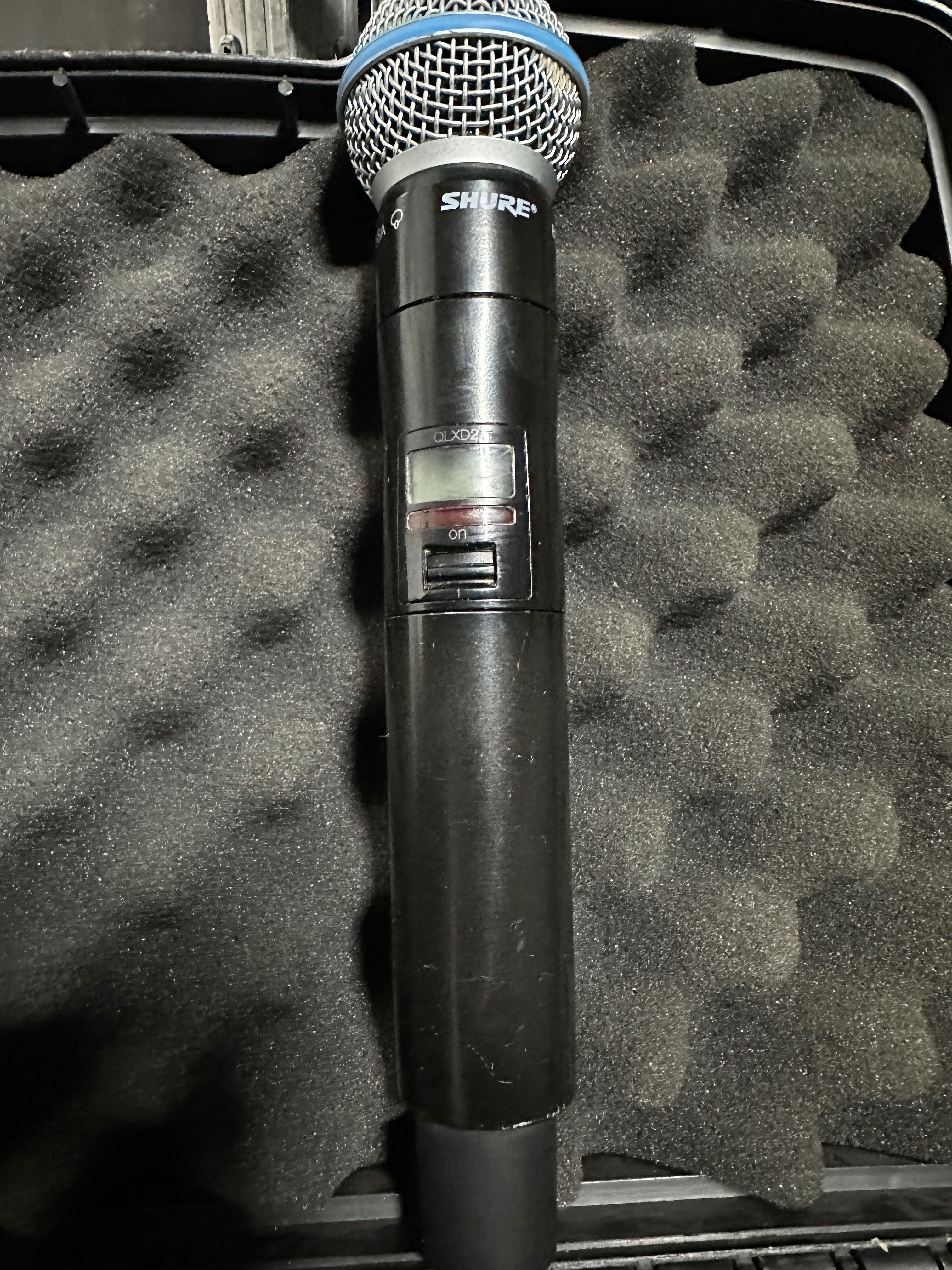 microfon QLX SHURE/BETA58 , original !