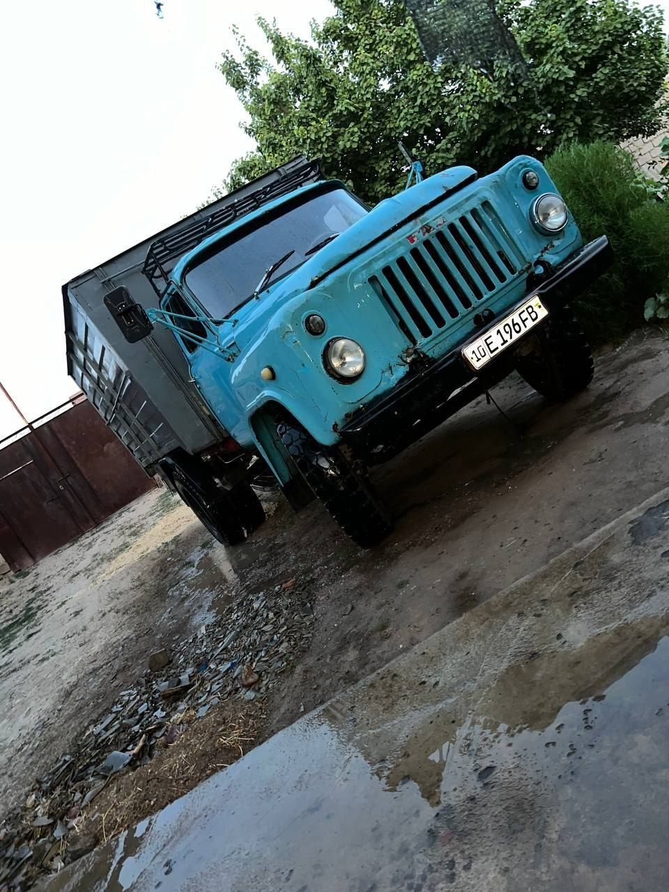 Gaz 52 gazoʻn matoʻr.