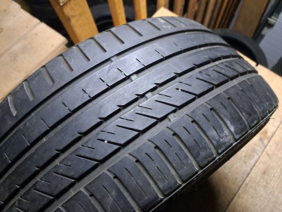 O anvelopa 225/35 R19 Kinforest