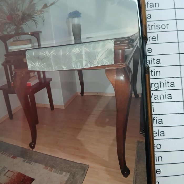 Urgent vând masa+geam cristal