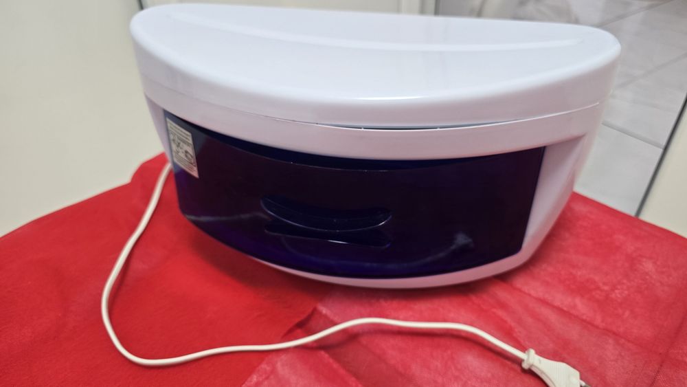 Ув стерилизатор.