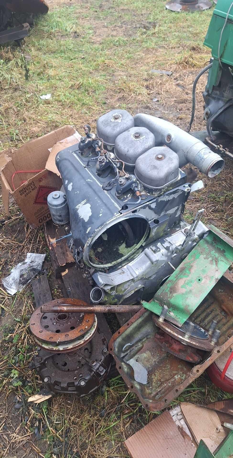 Dezmembrez Deutz D4006,D5206,D6206 orice piesă disponibilă