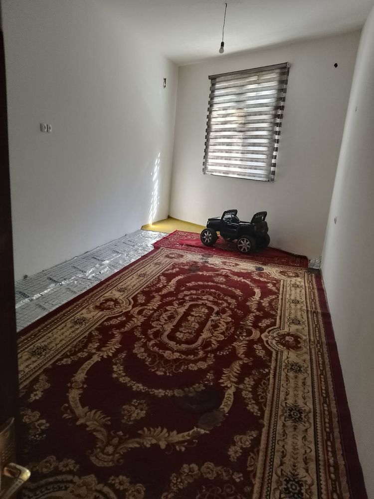 Eshonguzar Hovli 2 Xona Abusaxiy