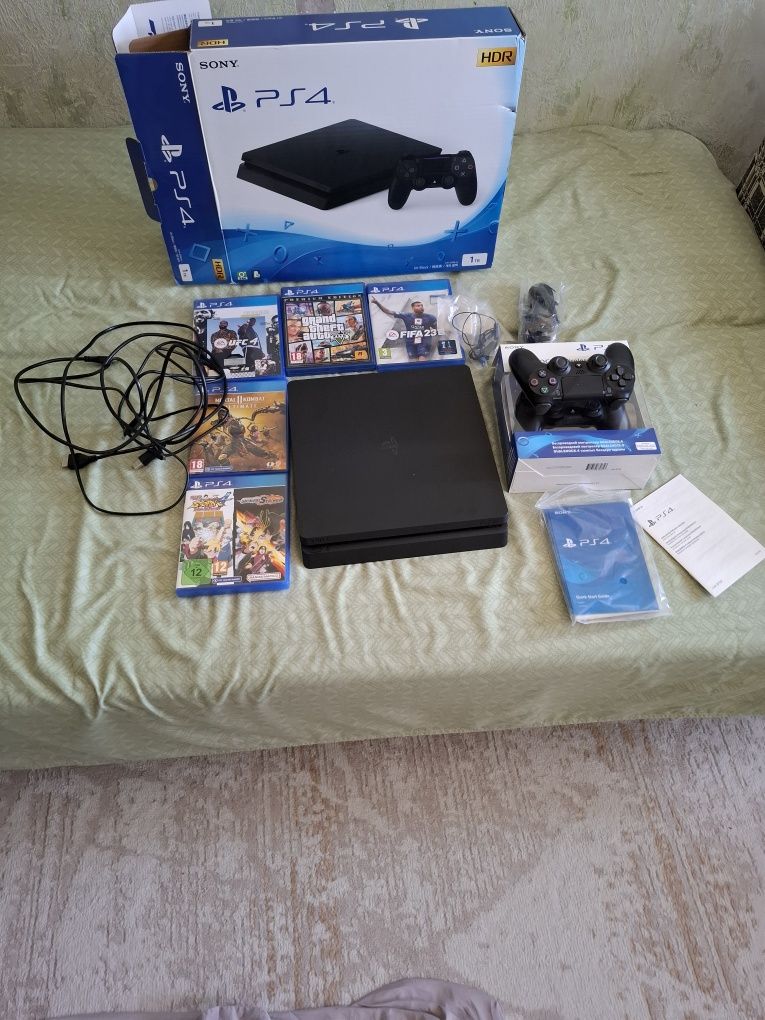 Playstation 4 идеальное состояние