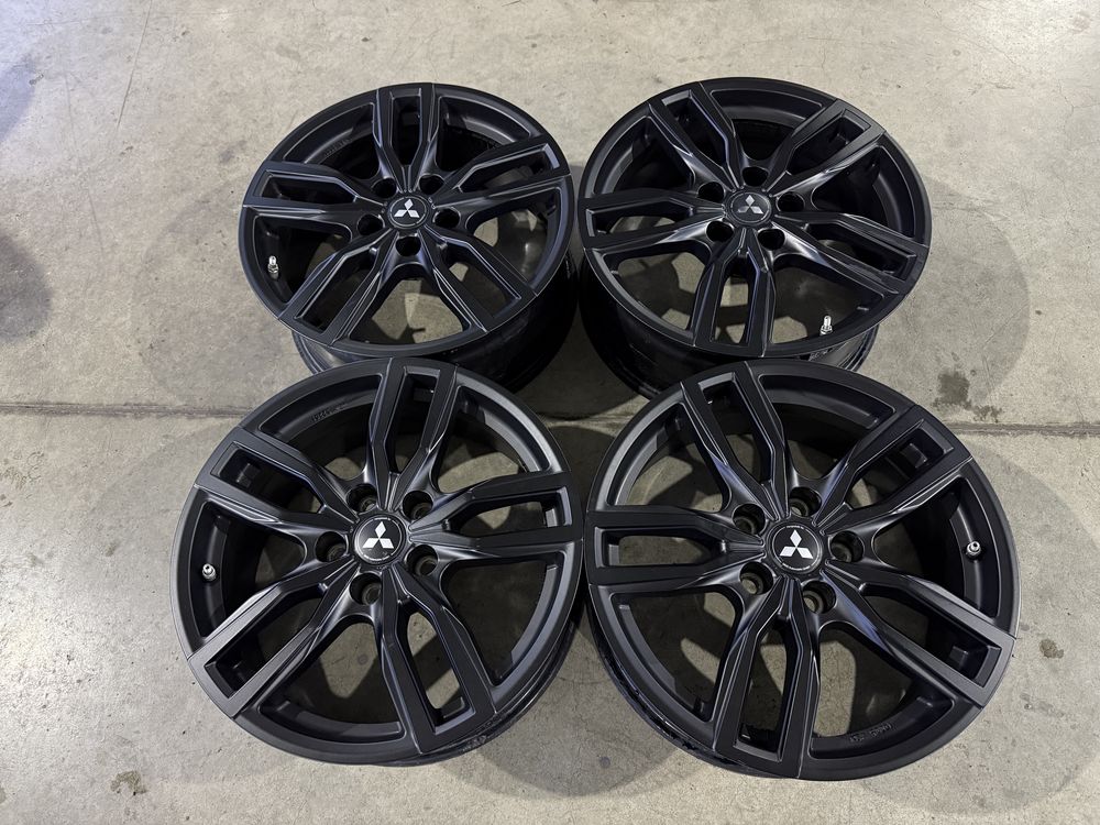 4бр. КАТО НОВИ 17” ОРИГИНАЛНИ Джанти 5x114,3 за -MITSUBISHI-7Jx17,ET38