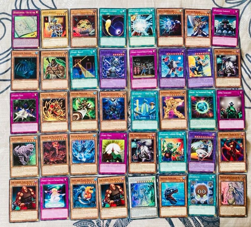 Предлагам Yu-Gi-Oh карти