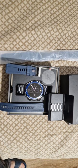 €Huawei watch Ultimate Blue impecabil la cutie full
