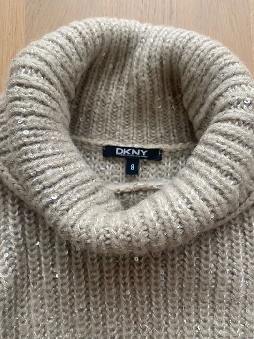 Vand pulover DKNY fetita, varsta 8 ani