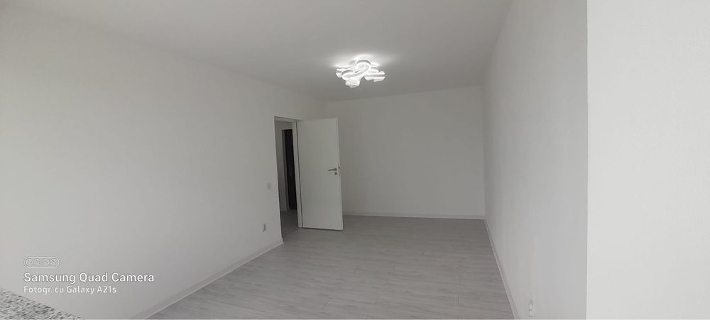 Apartament 2 camere - cf 1 decomandat - impecabil