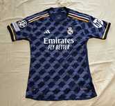 Футболна тениска Adidas Real Madrid 2023/24 Valverde 15 размер L