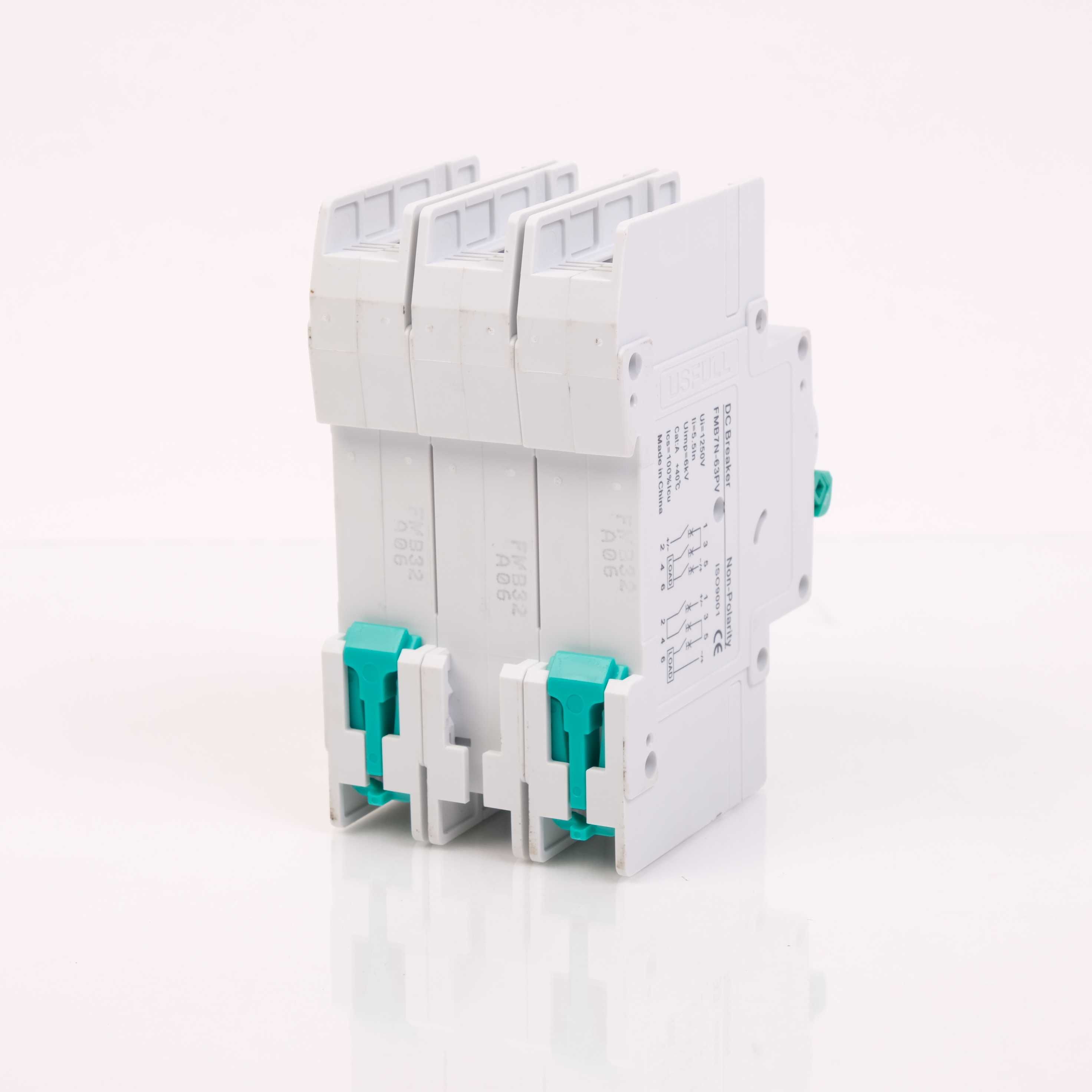 DC предпазител за соларни системи 600-1200V/16A,20A,25А32A,40A,50A,63А