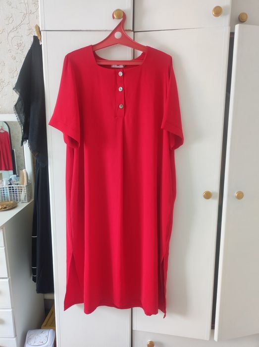 Продам нарядное платье большой размер