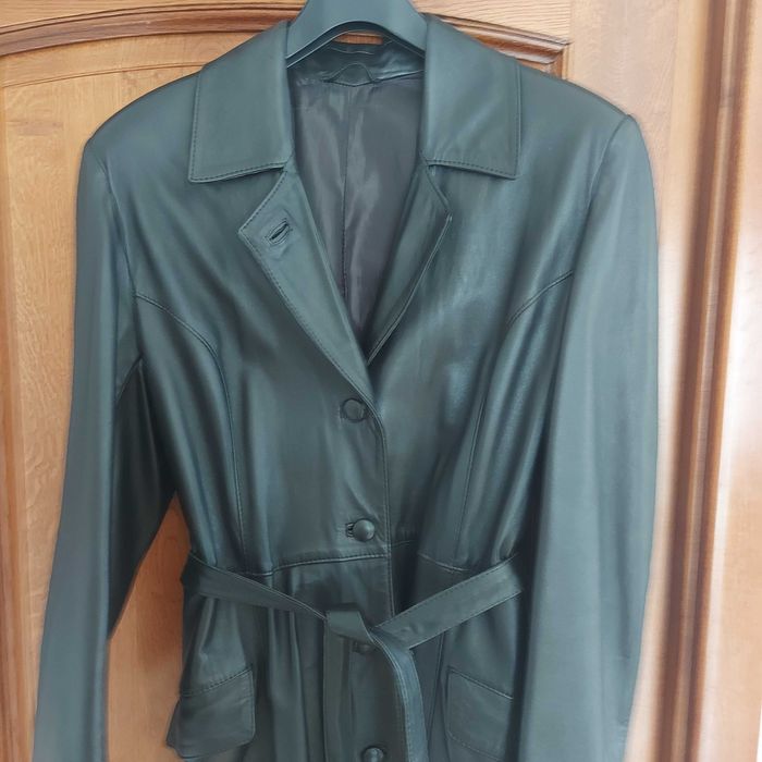 Haina fina din piele mănușa