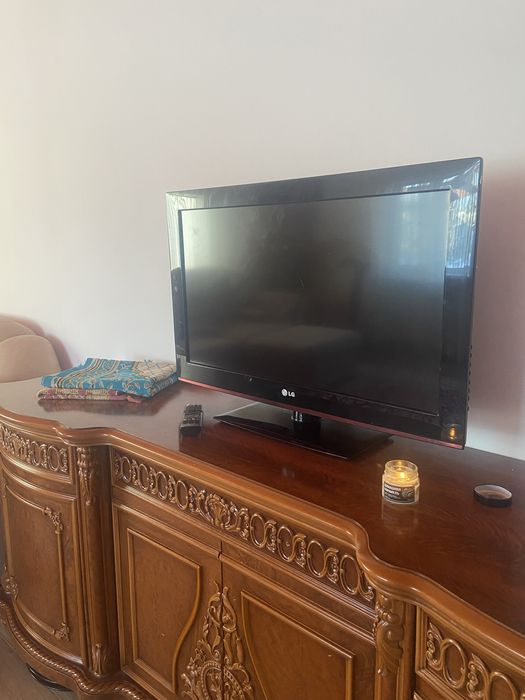 Продам телевизор LG
