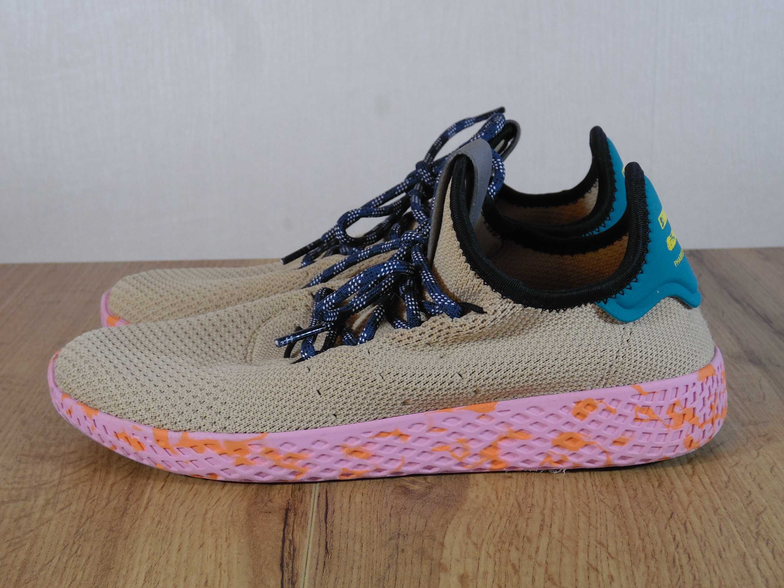 Adidas x Pharrell Williams Tennis HU Tan - 38 номер Оригинални!