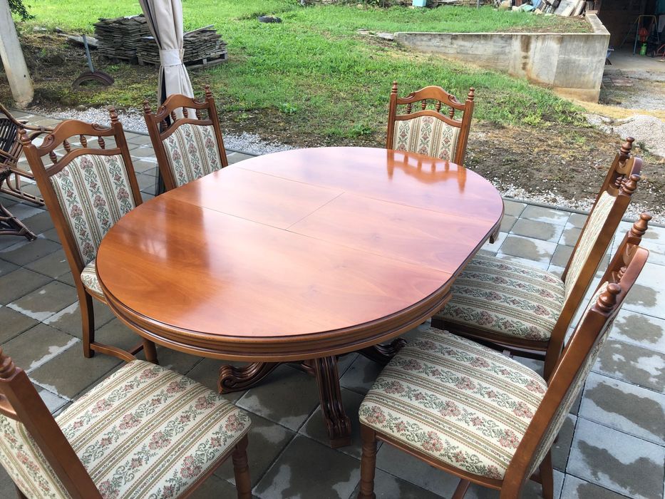 Трапезна маса със 6 стола