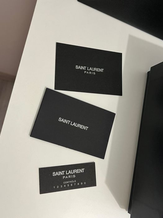 Curea Saint Laurent