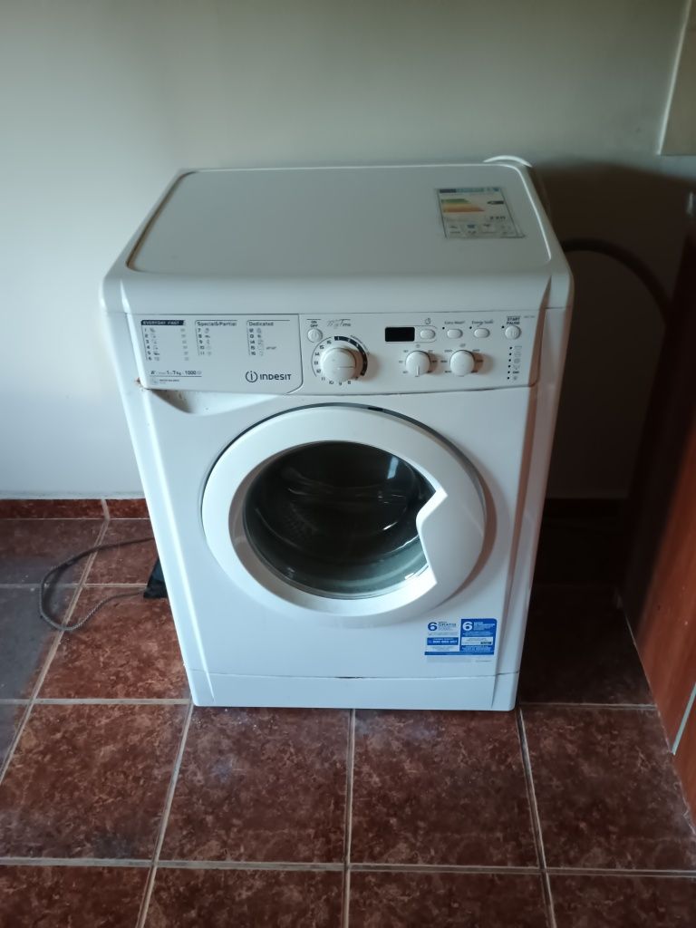 Пералня indesit A+