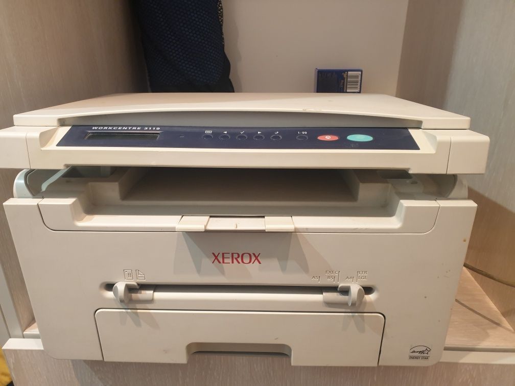 Продам принтер Xerox в отличном  состоянии