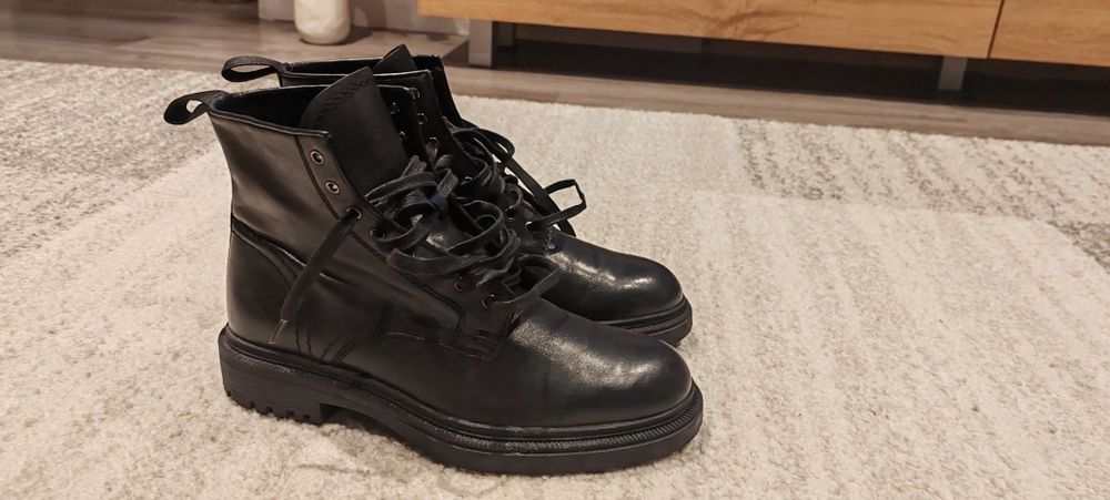 Ghete Zara Man Piele