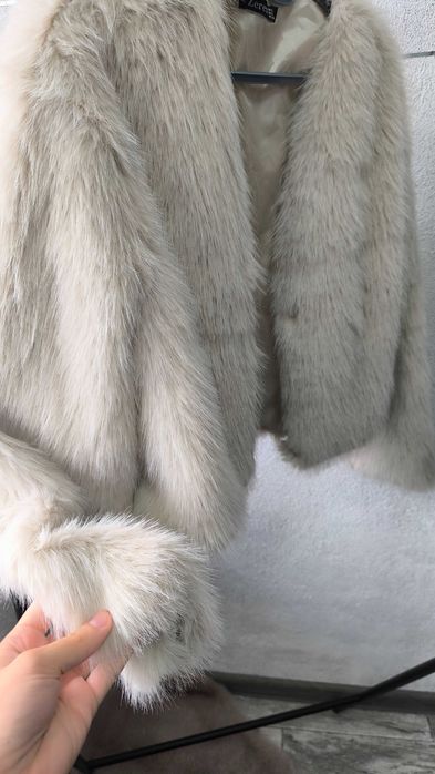 Стилни пухкави палта