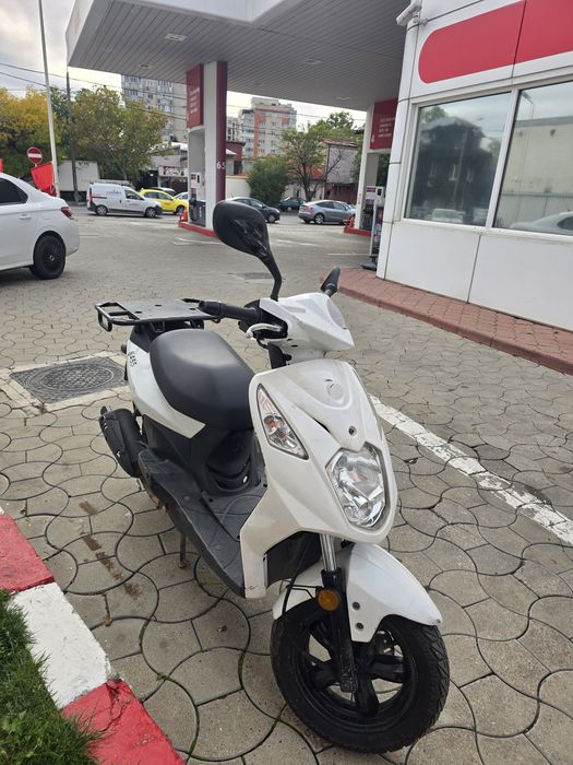 Scutere de vanzare - Fara permis/Cu permis - Acte valabile