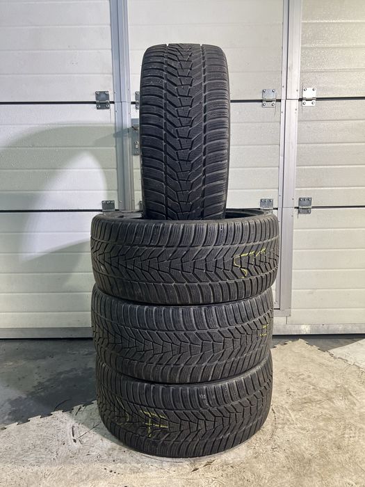 Anvelope Iarna Hankook 225/35 R19
