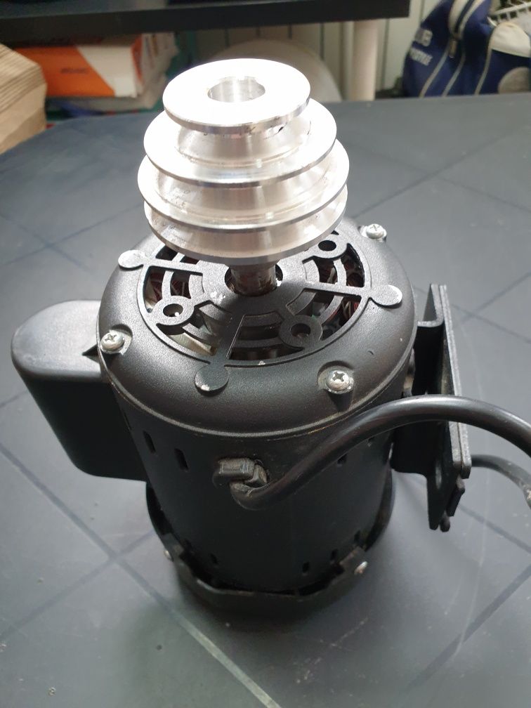 Motor masina de gaurit einhell 450w.