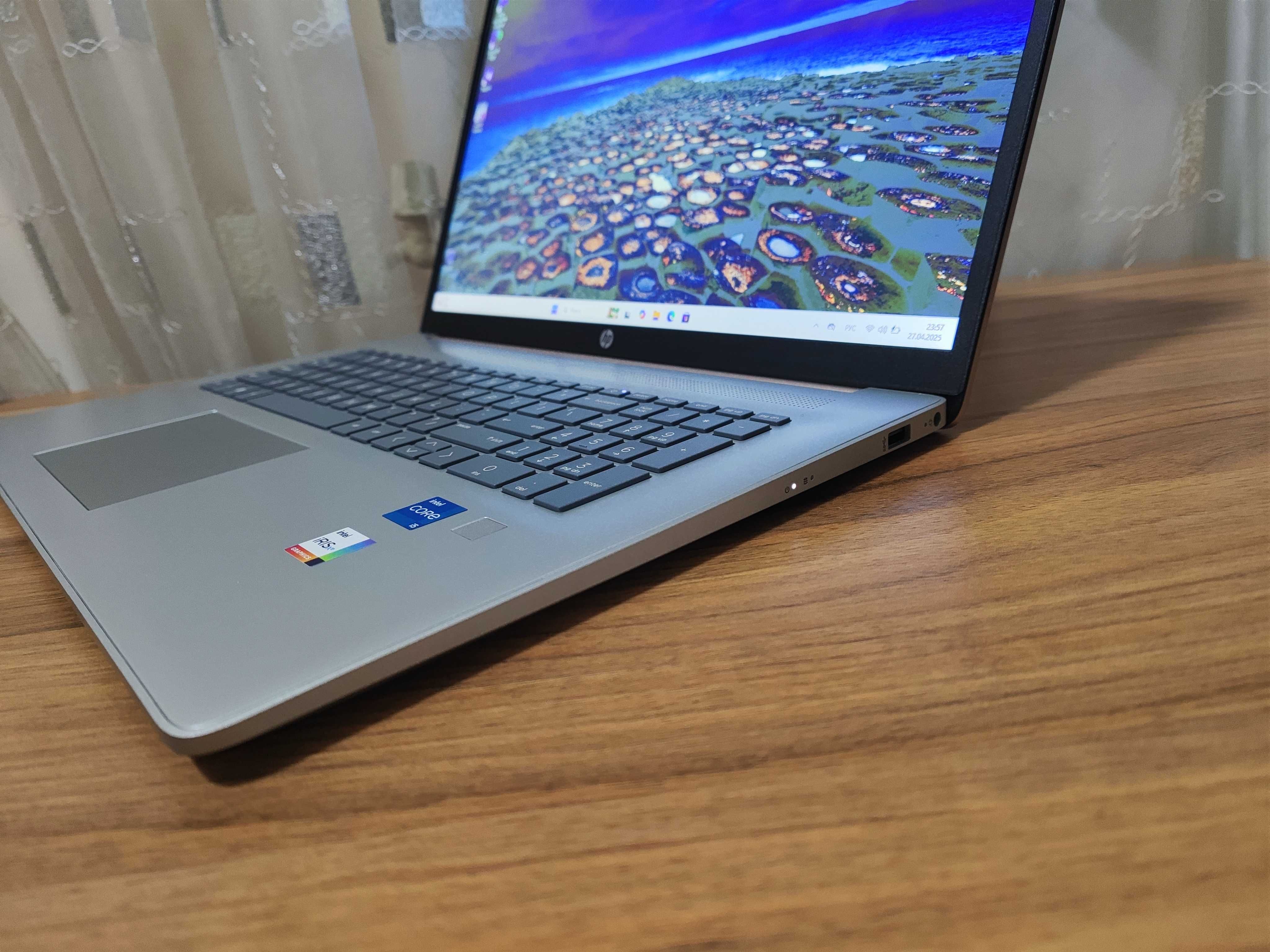 HP Laptop 17T-CN300