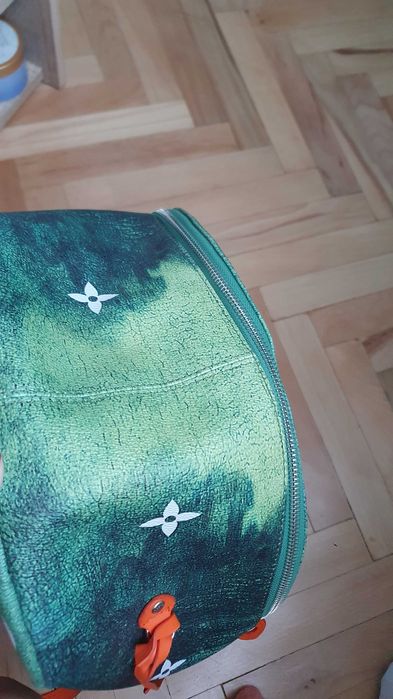 Ефектна раница DJOFRA