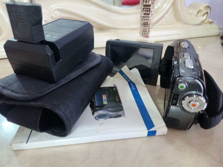 Цифровая видеокамера SONY HD.