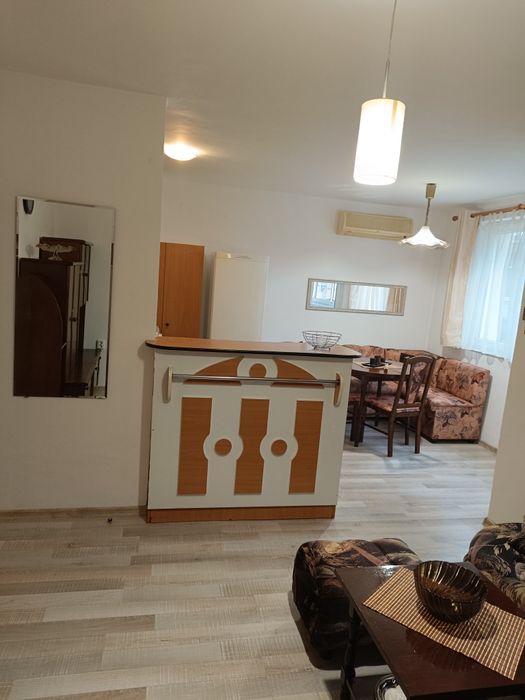 Двустаен апартамент, Макдрайв