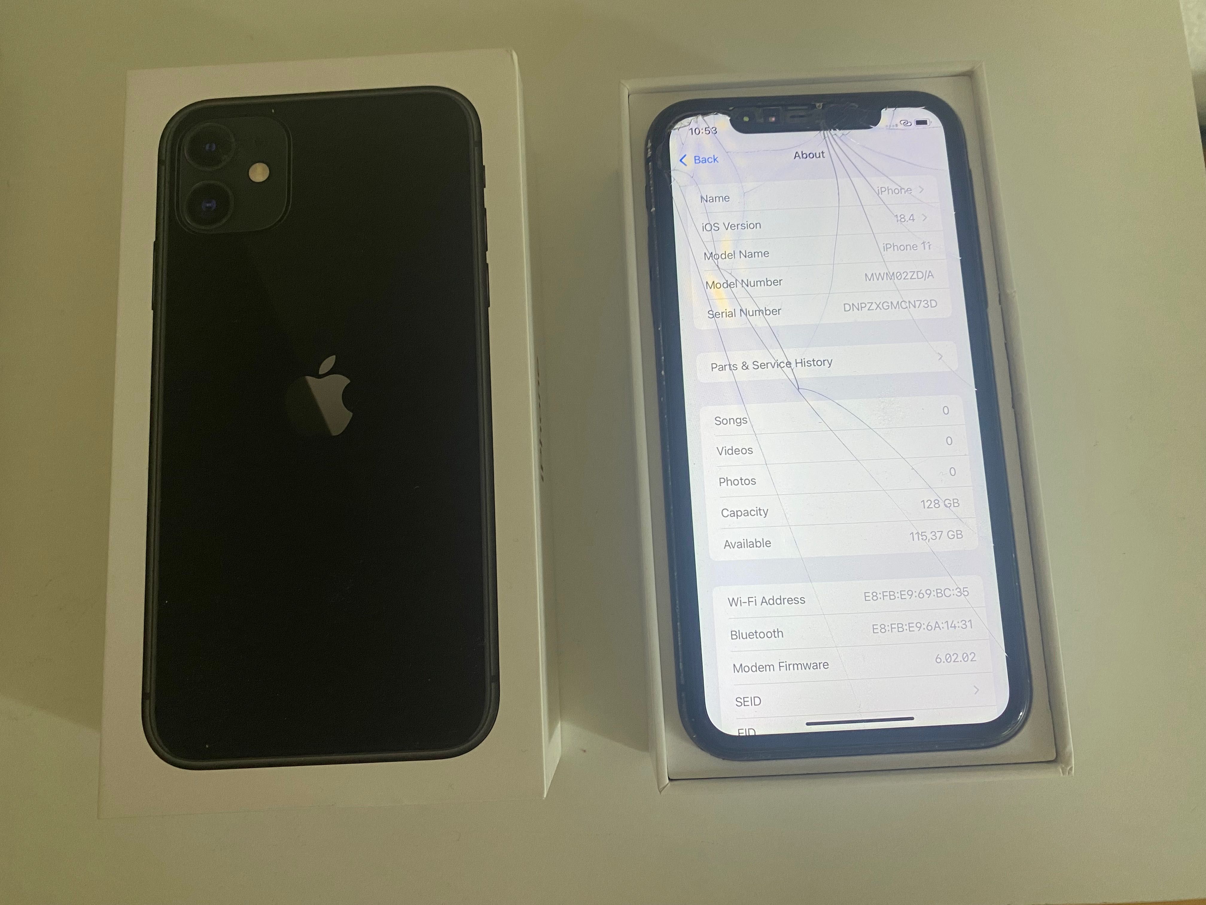iPhone 11 128 Gb negru + husa la alegere