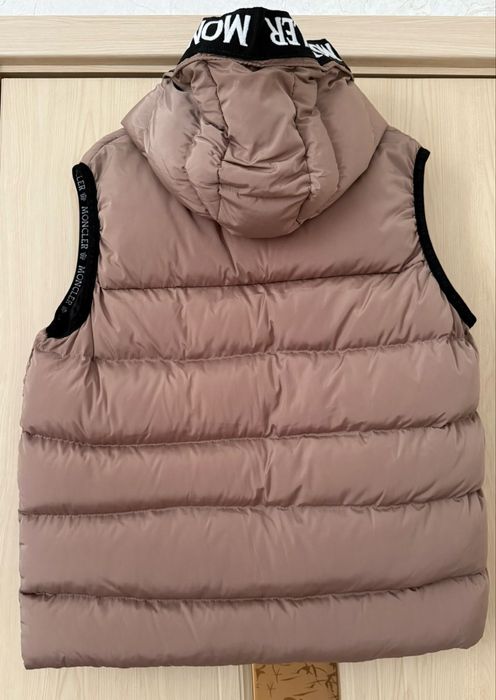 Мъжки елек Moncler