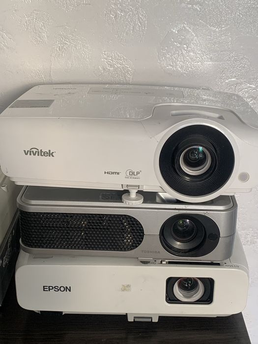 Продам проекторы разные