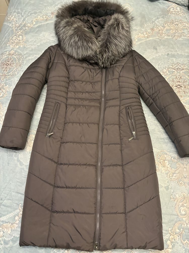 Продам женскую зимнюю куртку 46-48 р