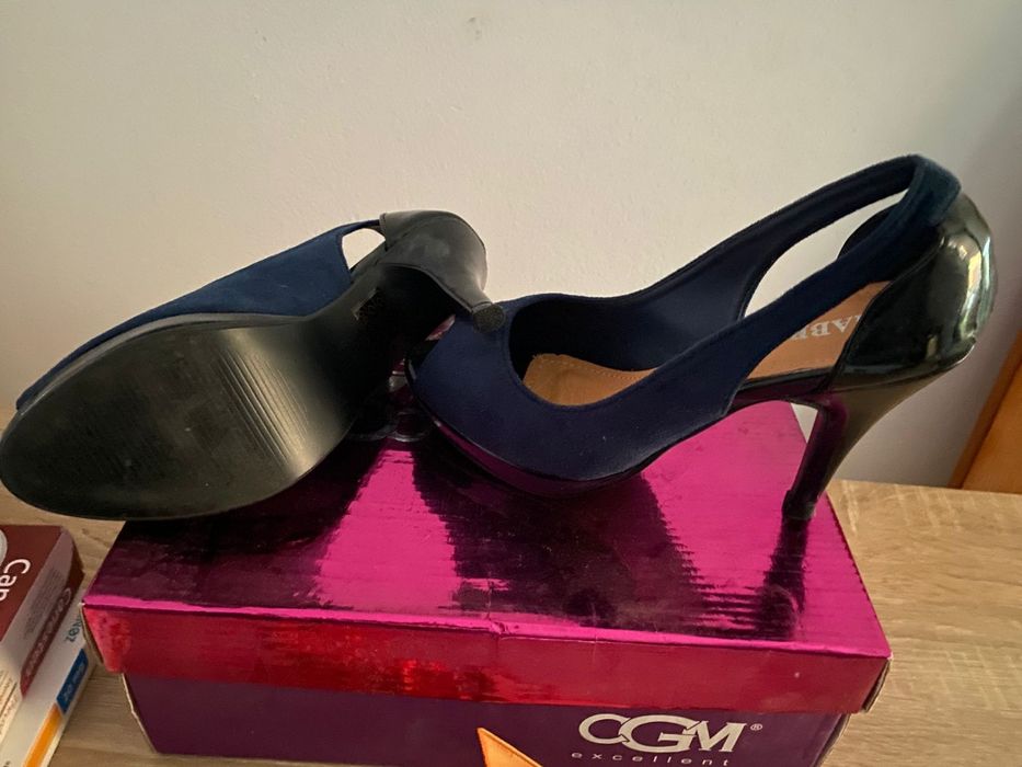 Pantofi cu toc și platforma, material piele