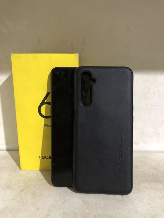 Телефон Realme 6 pro, покупал за 100к продаю за 60к