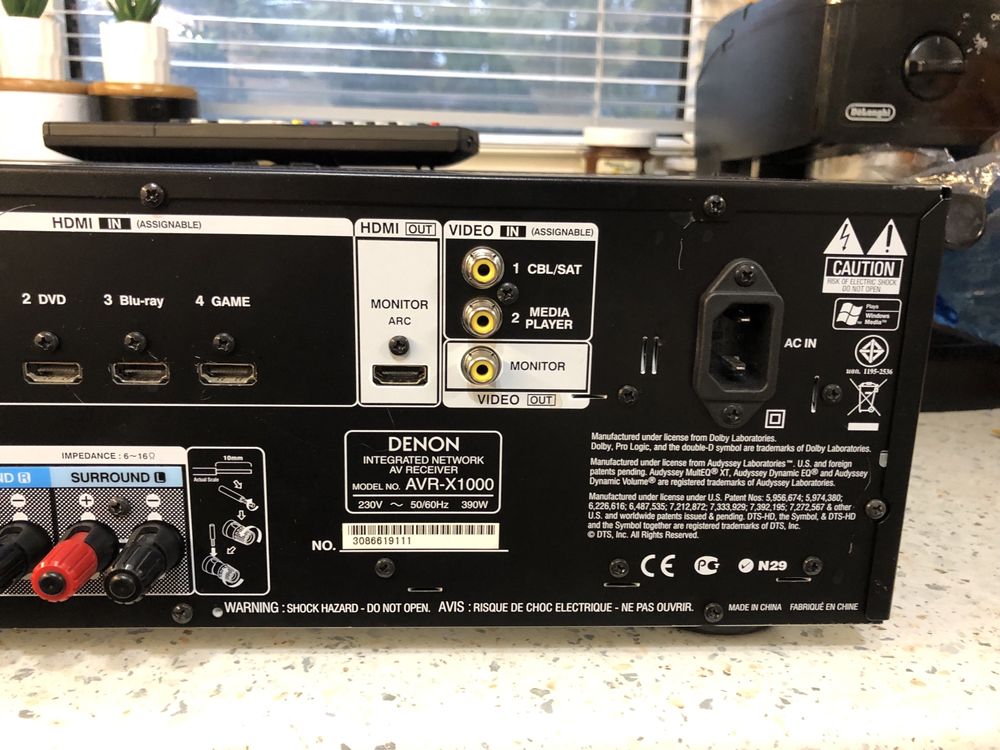 Denon AVR-X1000 resiver usb